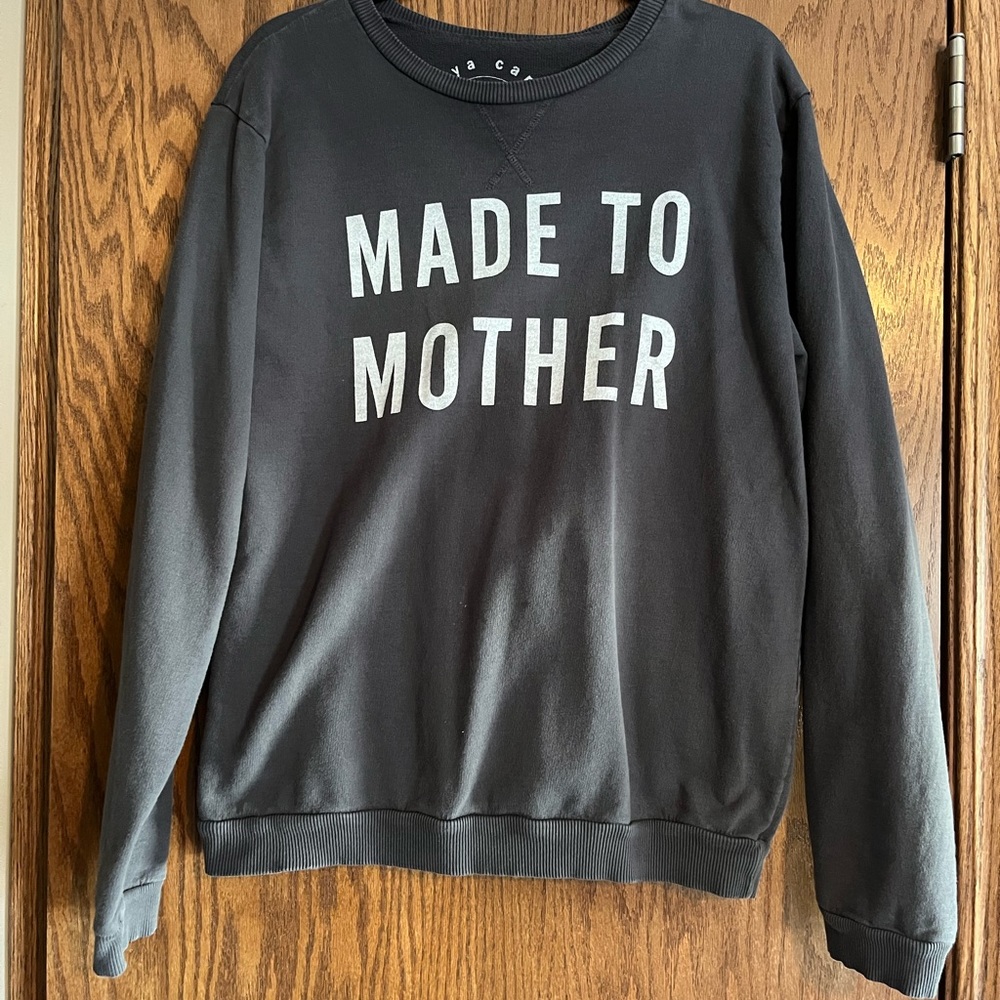 Sweatshirt